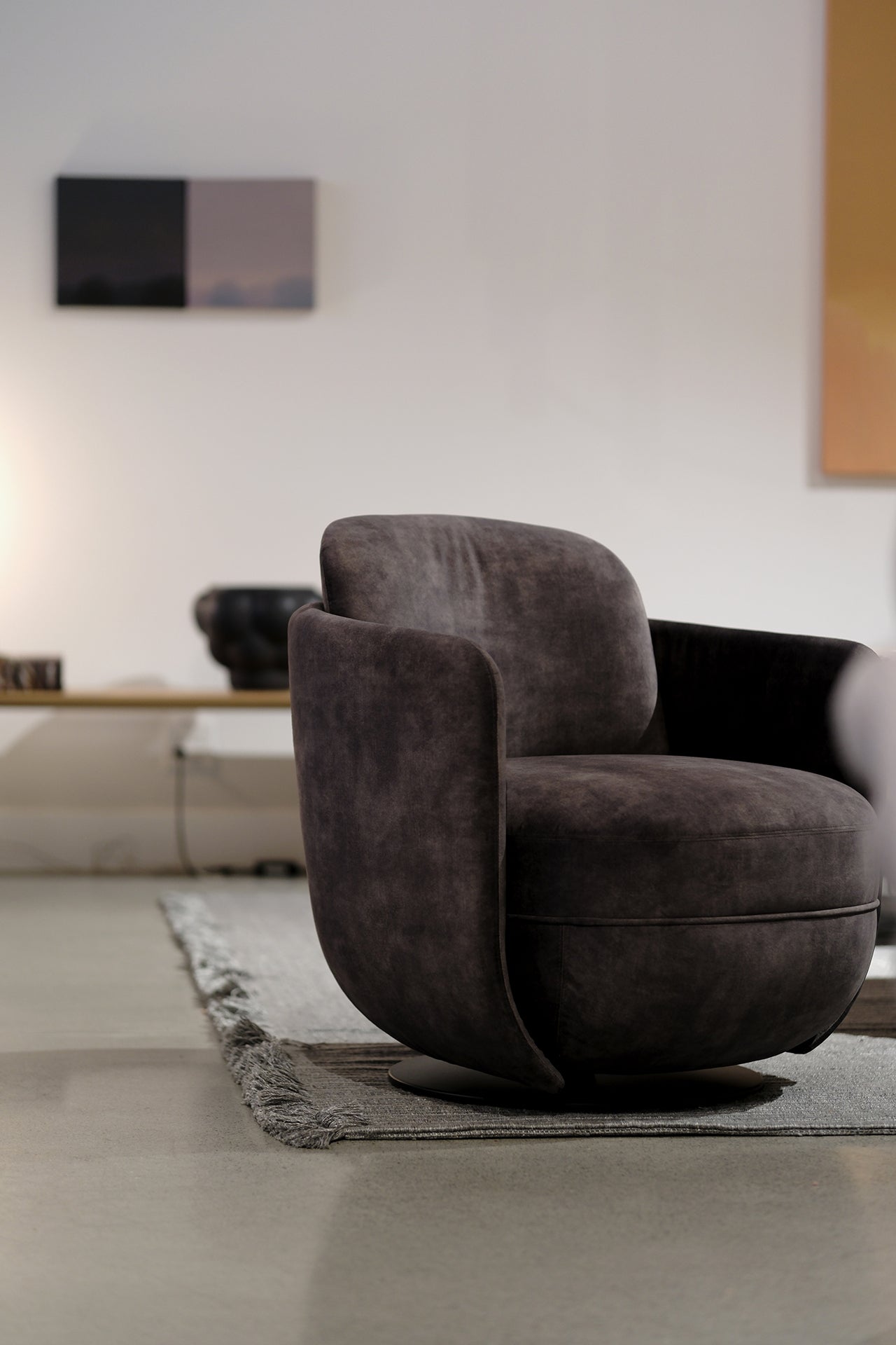 Miles Swivel Lounge Chair