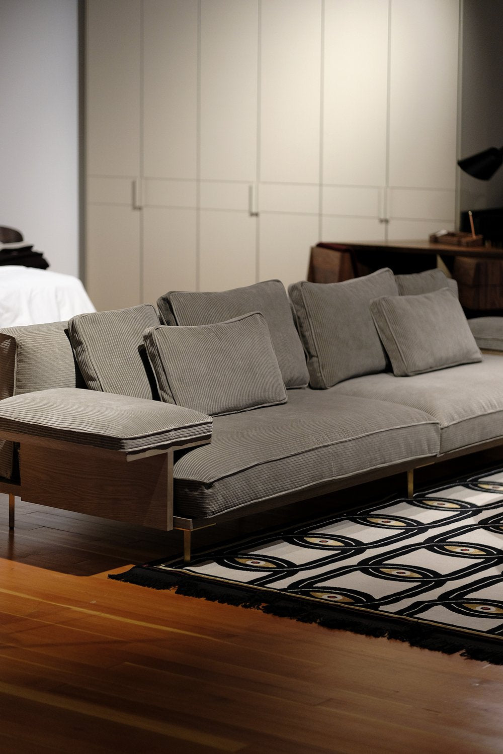 Belle Reeve Sofa