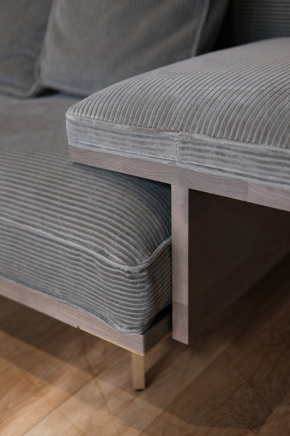 Belle Reeve Sofa