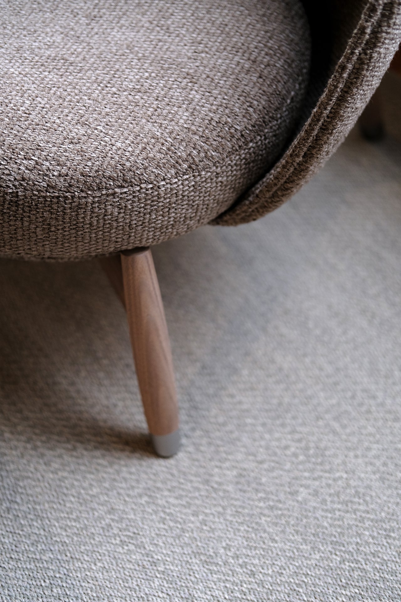 Eri Armchair
