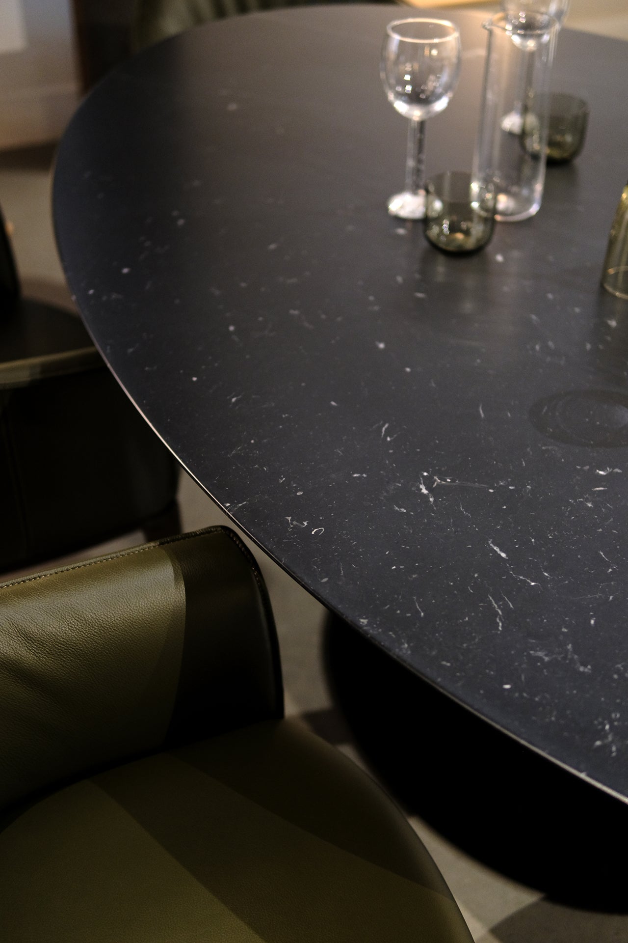 Saarinen Dining Table